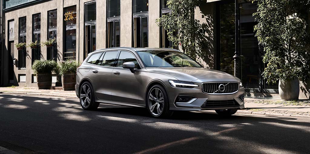 Новиот Volvo V60: секси караван со напредни технологии / ФОТО + ВИДЕО