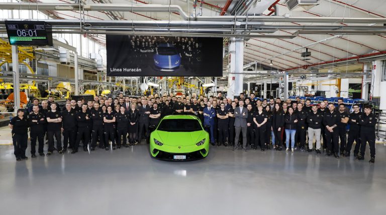 Најуспешното Lamborghini во историјата: за 4 години -10.000 возила