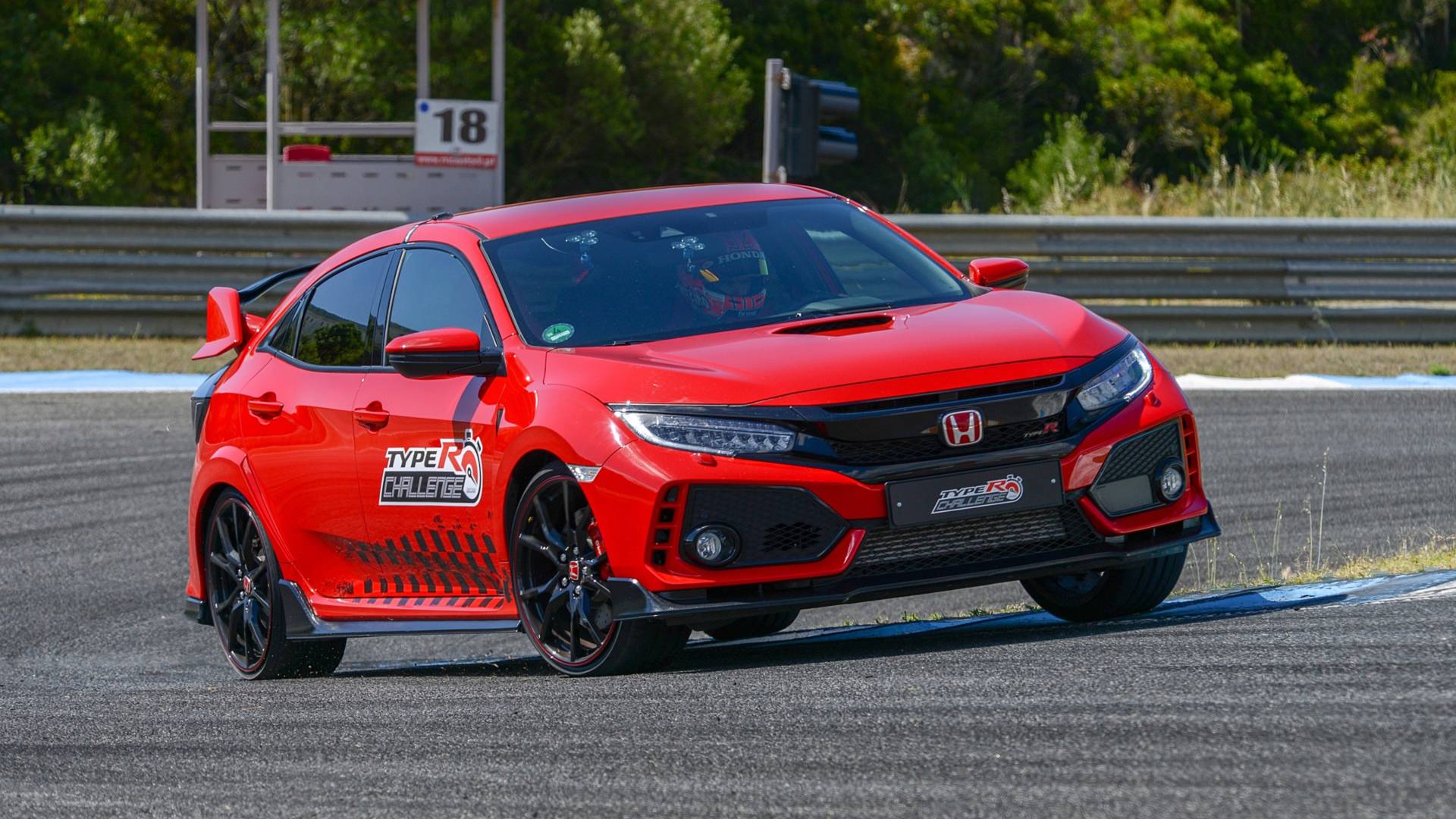 Најчудниот отповик на возило во историјата – Honda Civic Type R