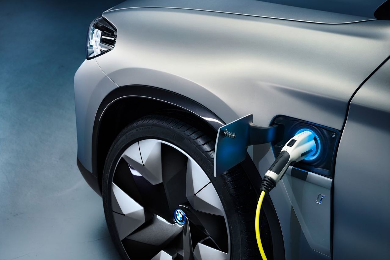 BMW купи батерии за 4 милијарди евра