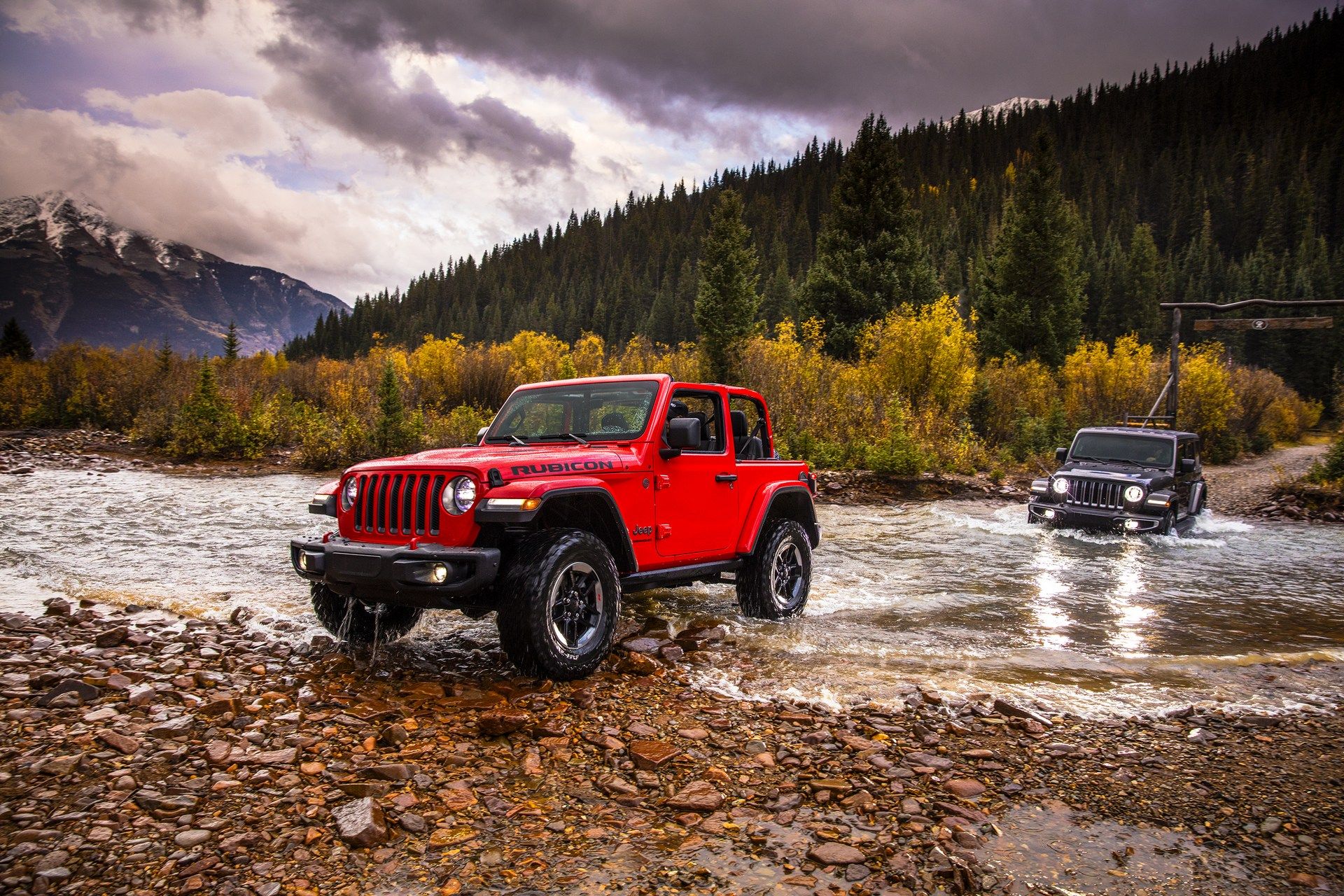 Новиот Jeep Wrangler може да се распадне за време на возење / ВИДЕО