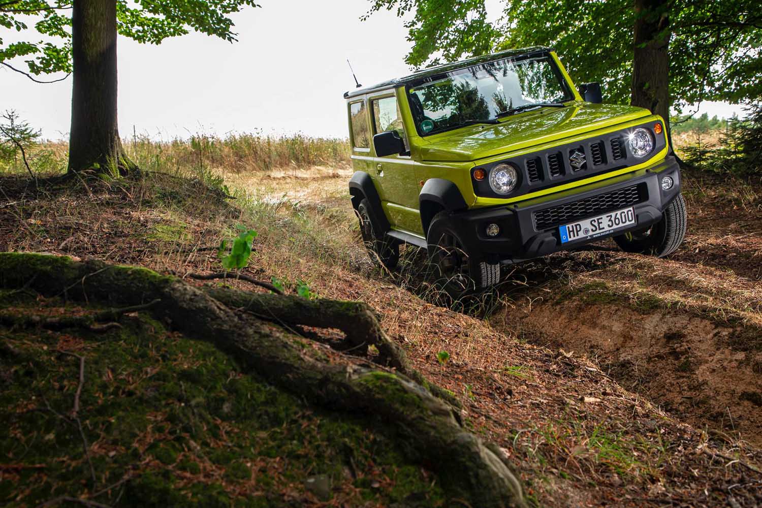 Како од Suzuki до Mercedes-Benz или Land Rover / ФОТО