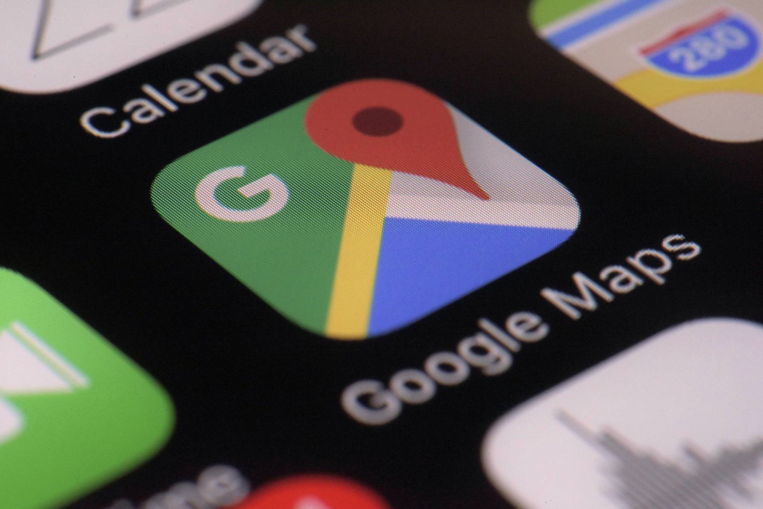 Google Maps почнува да предупредува за локацијата на фиксни и мобилни полициски радари
