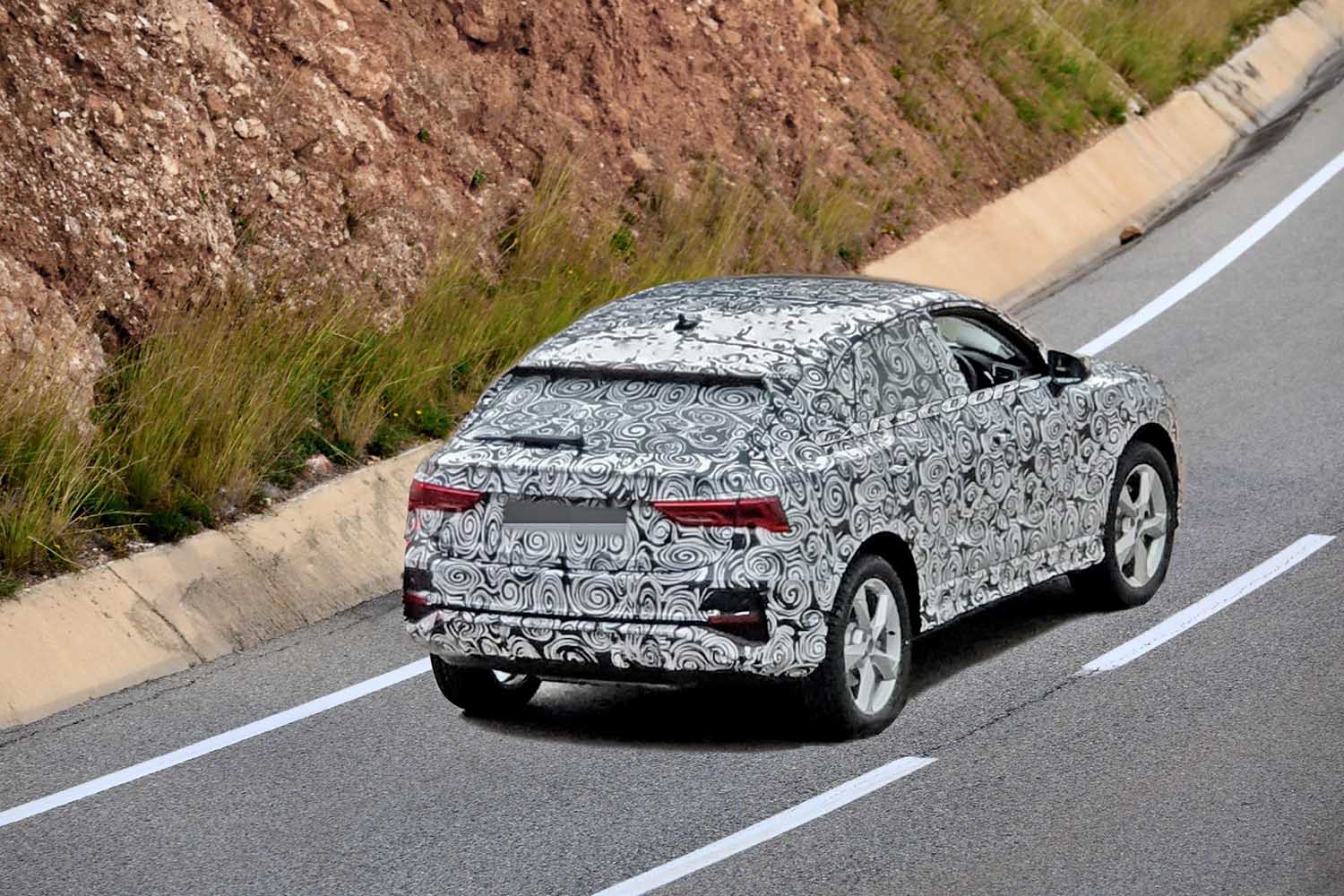 Новиот Audi SUV „фатен“ со камуфлажа / ФОТО