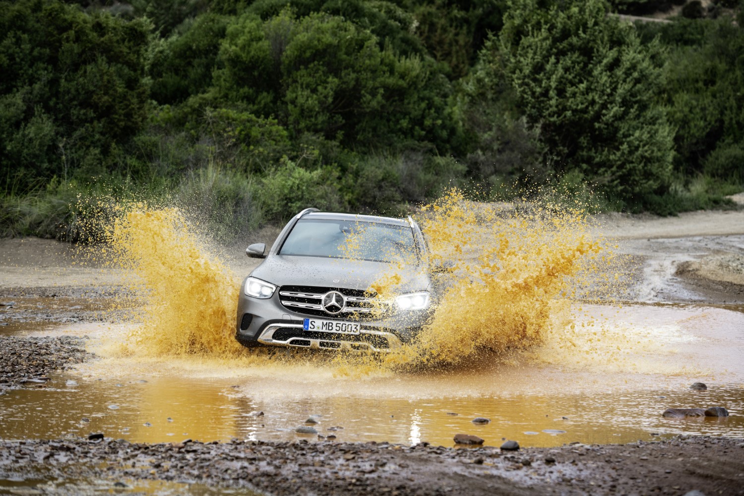 Светска премиера и за Mercedes GLC за 2019 година