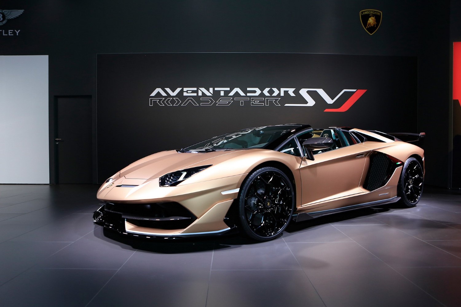 Женевска премиера за Lamborghini Aventador SVJ Roadster