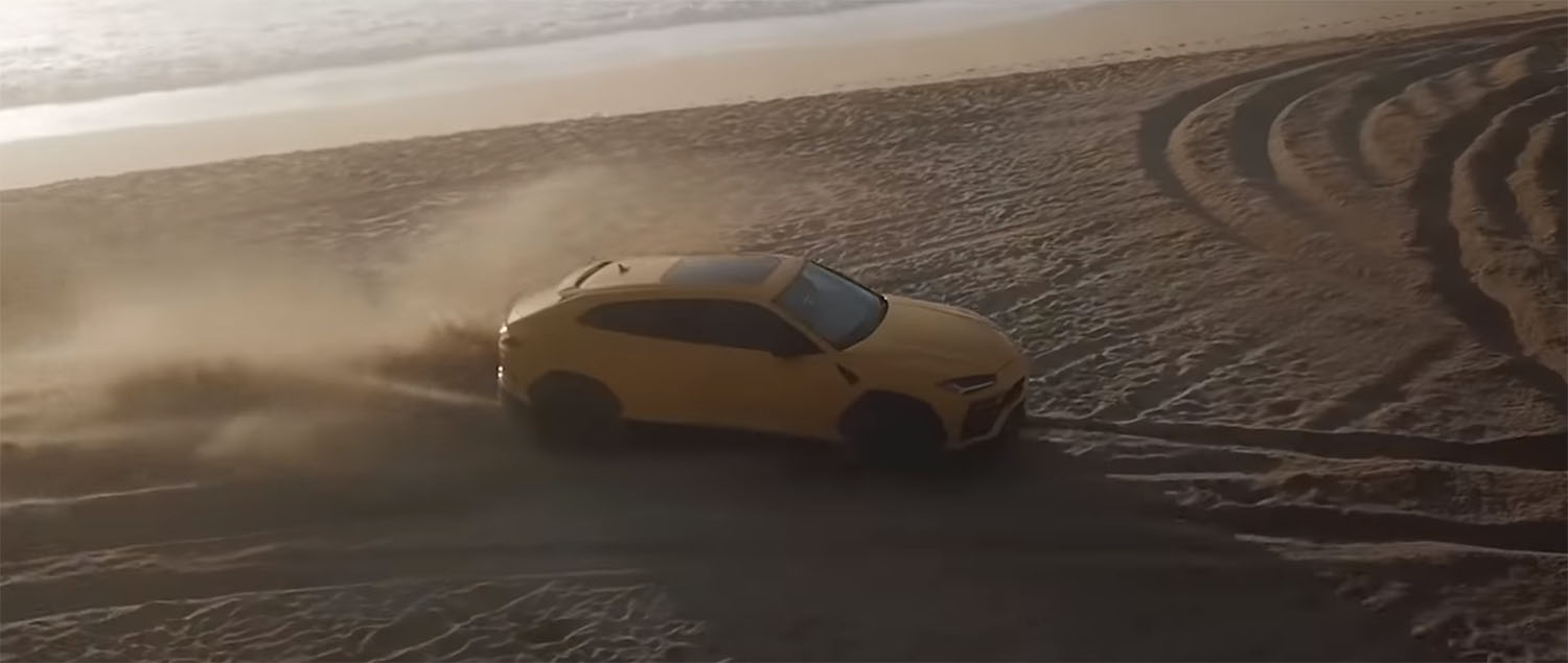 Lamborghini покажа како Urus се справува со песок / ВИДЕО