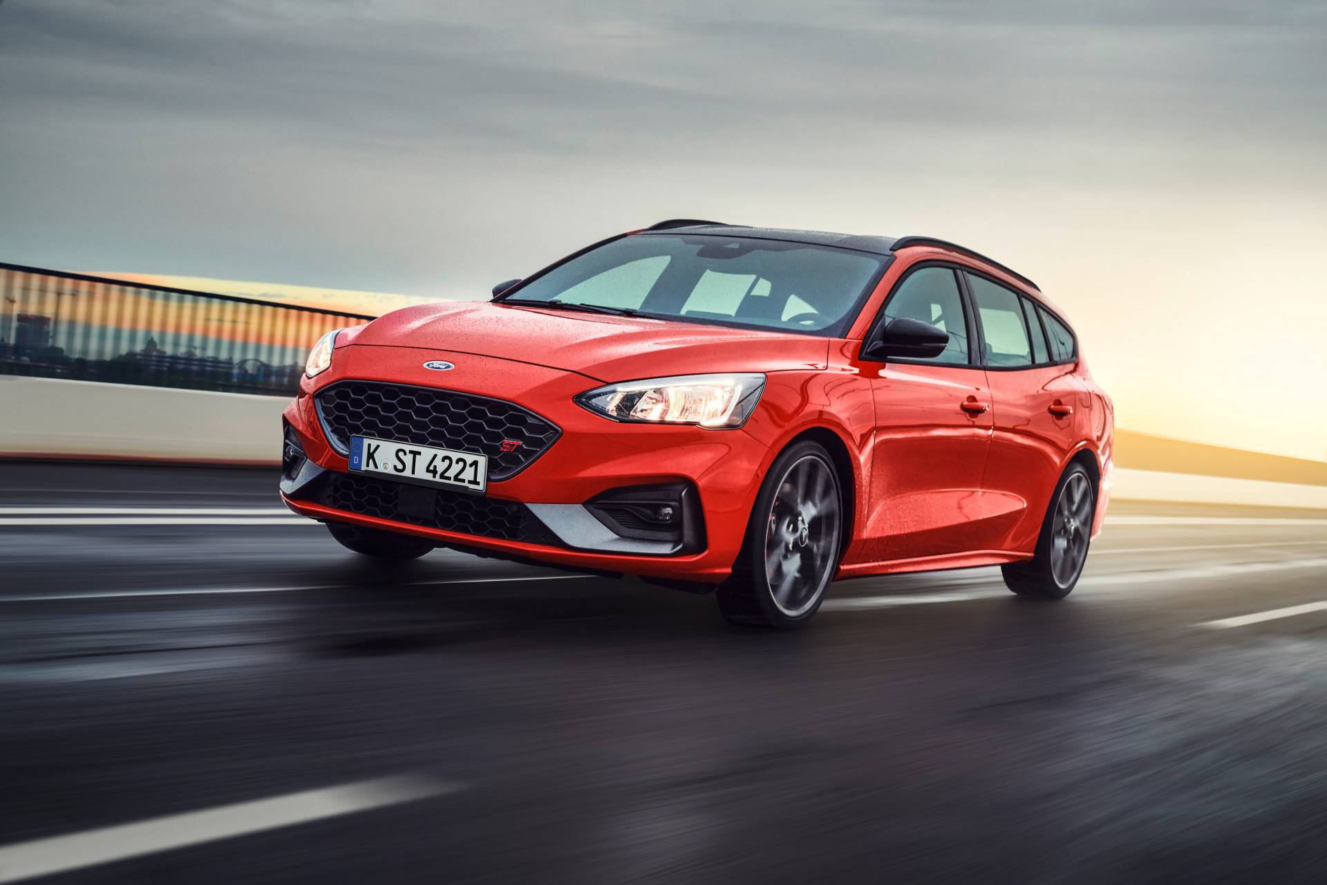 Новиот 2019 Focus ST Wagon стана најбрзиот фамилијарен Ford