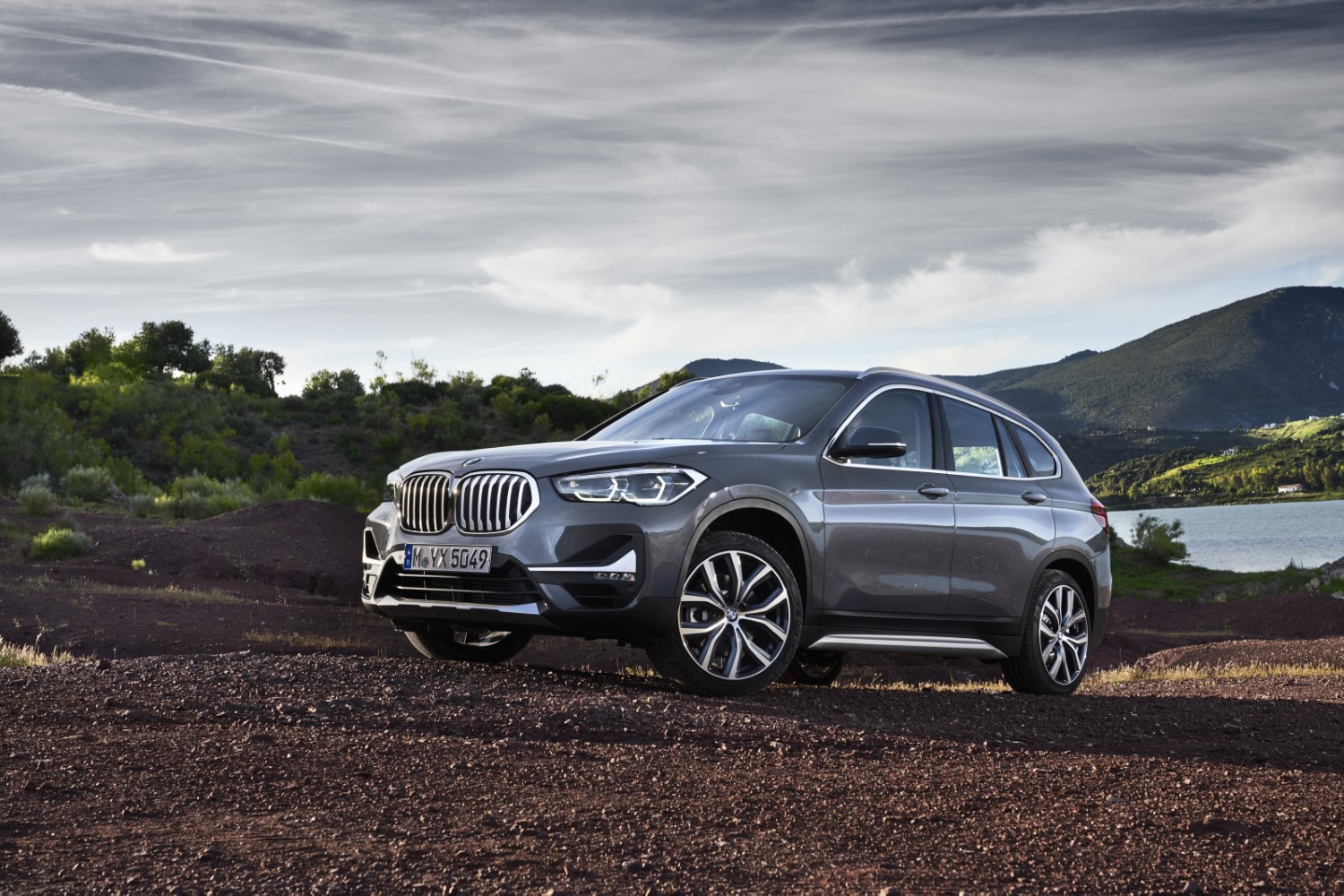 BMW X1 доби нови опции и хибридна верзија