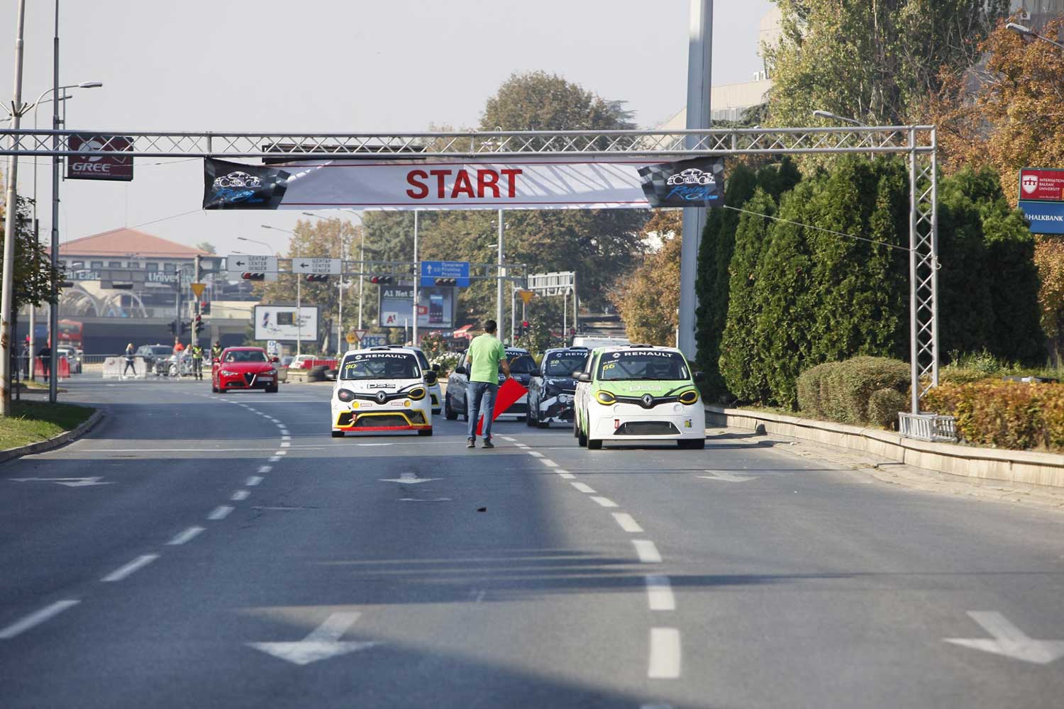 Twingo Cup: Нова победа на Делев