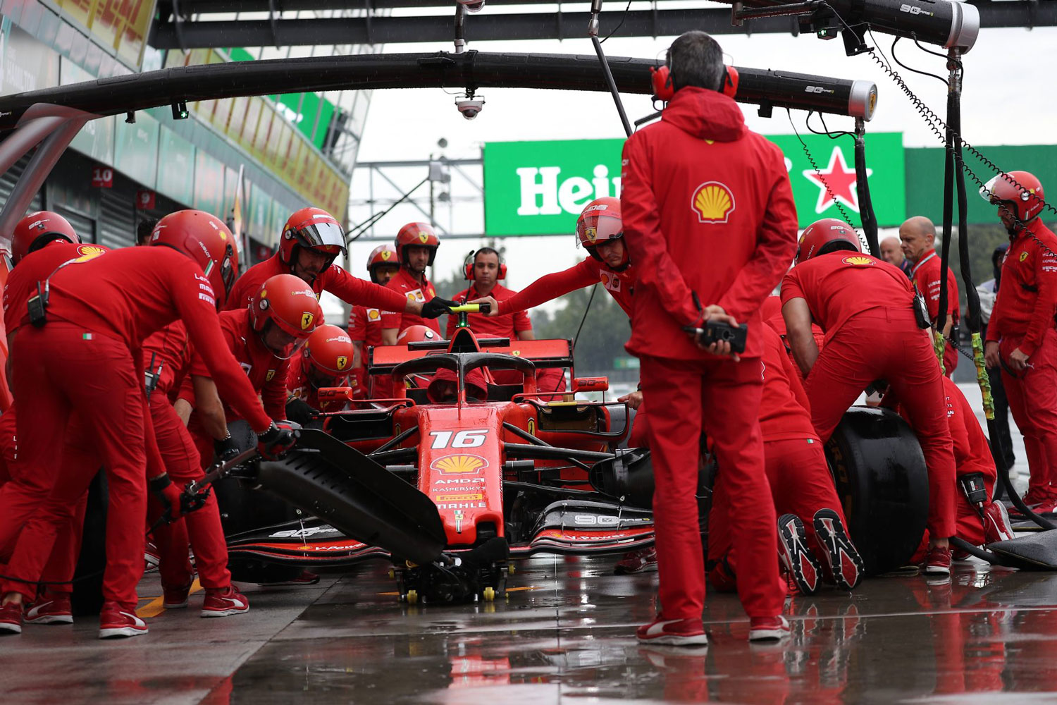 F1: Ferrari не прифаќа намалувањe на буџетите и се заканува, McLaren со контра аргументи