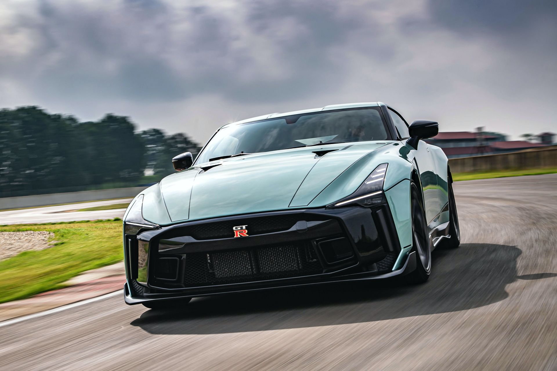 2021 Nissan GT-R50 By Italdesign: моќен Јапонец во италијански костум / ФОТО+ВИДЕО