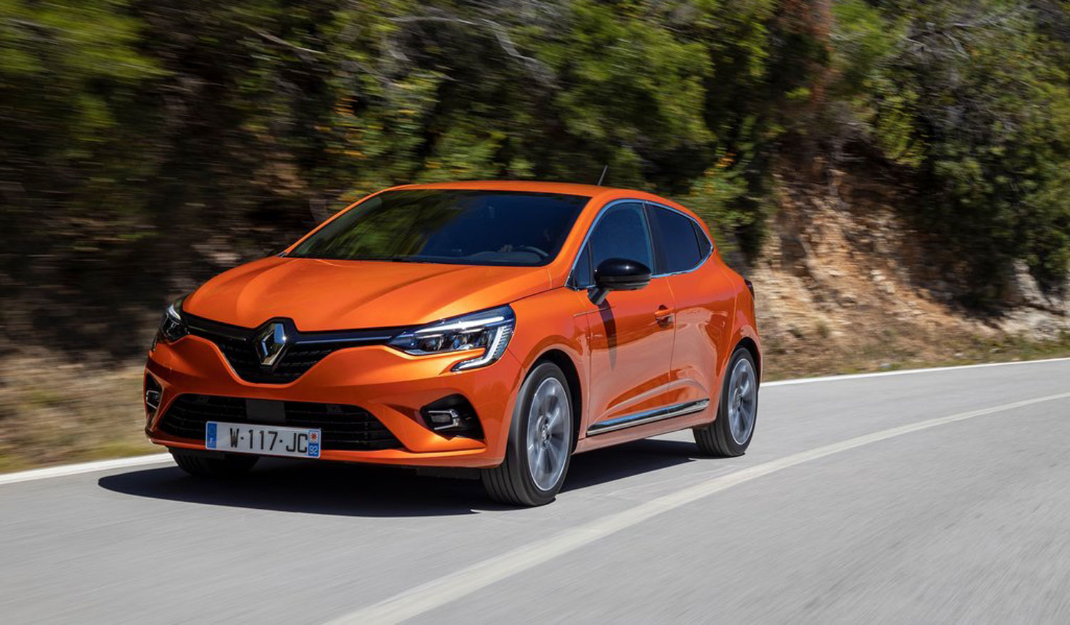 Renault Clio е најпродаваниот автомобил во Европа за месец ноември!