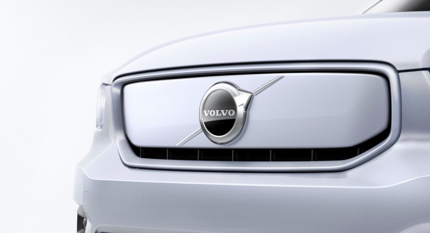 Volvo развива уште еден SUV модел – ривал на Puma и Mokka