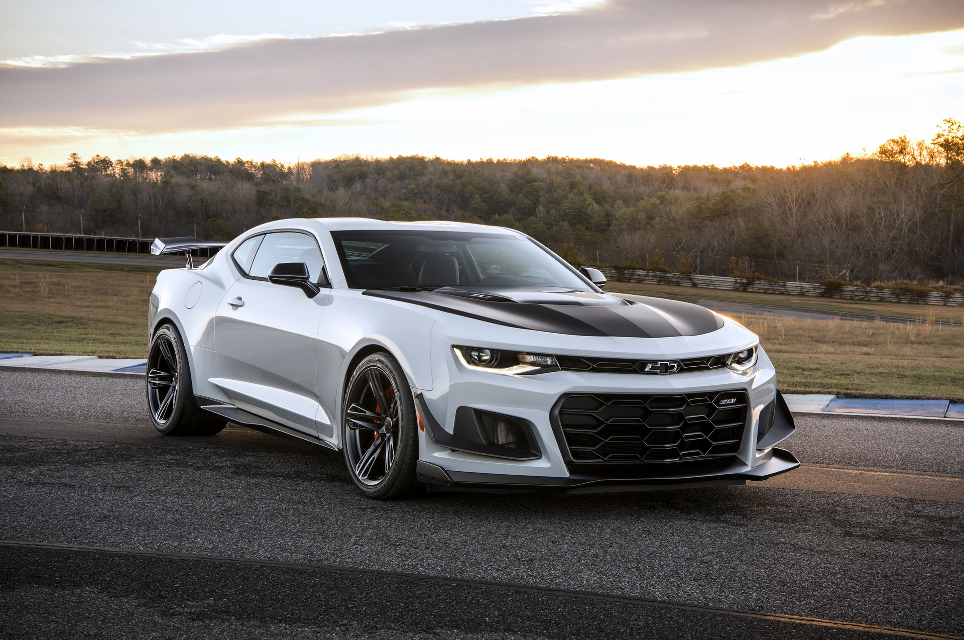 Chevrolet Camaro заминува во „пензија“ по 2024 година?!