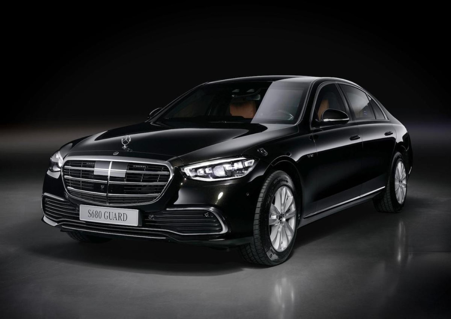 Претставена блиндираната верзија на новата Mercedes Ѕ-класа / ФОТО