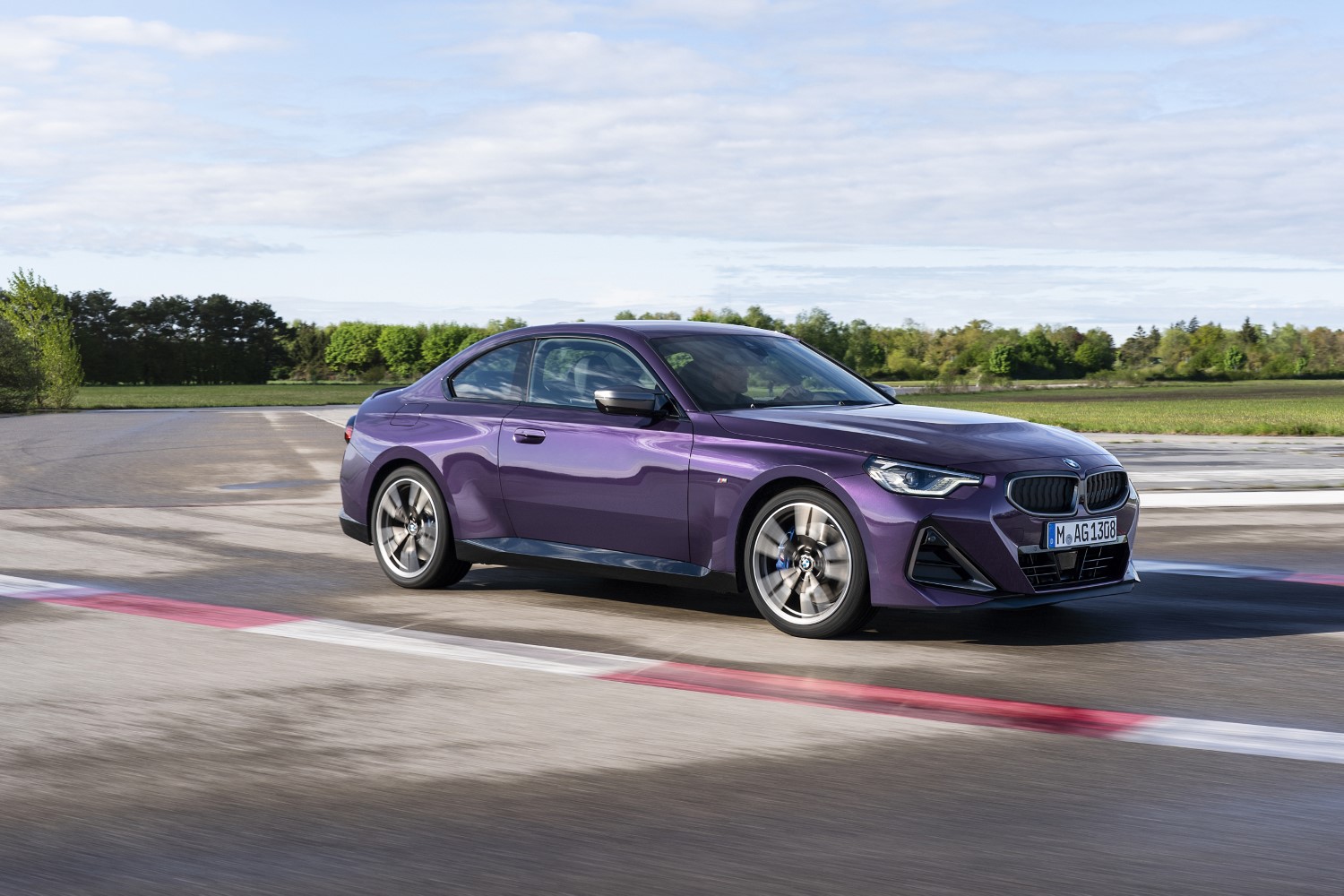 Време е за новата BMW Серија 2 Coupe / ФОТО+ВИДЕО