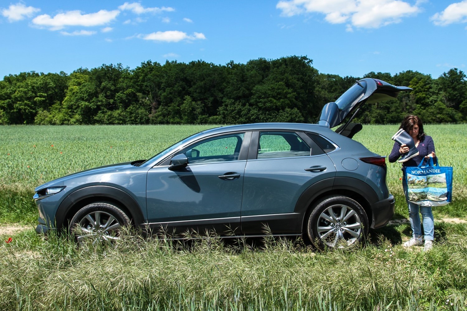 Mazda има нов патент: хелиодром на покрив од возило