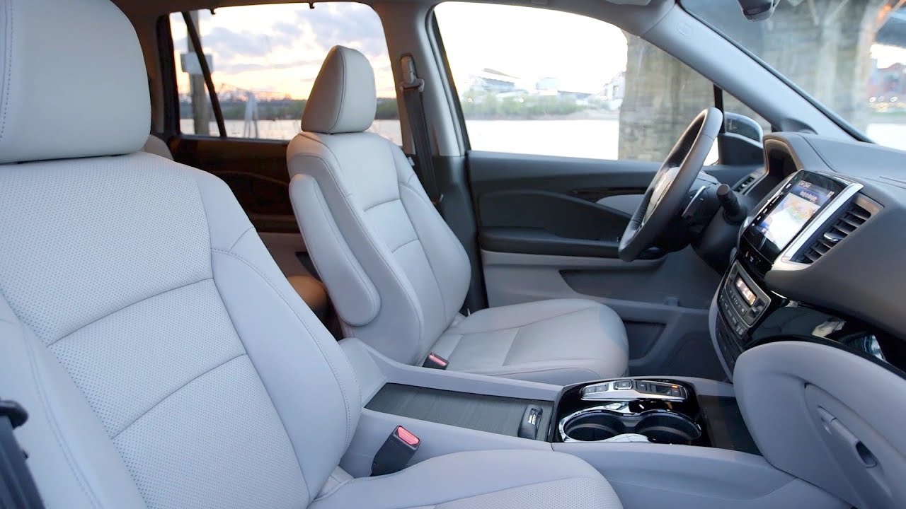 Honda Pilot (2018) INTERIOR