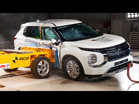 2022 Mitsubishi Outlander Crash Test / Safe Midsize SUV