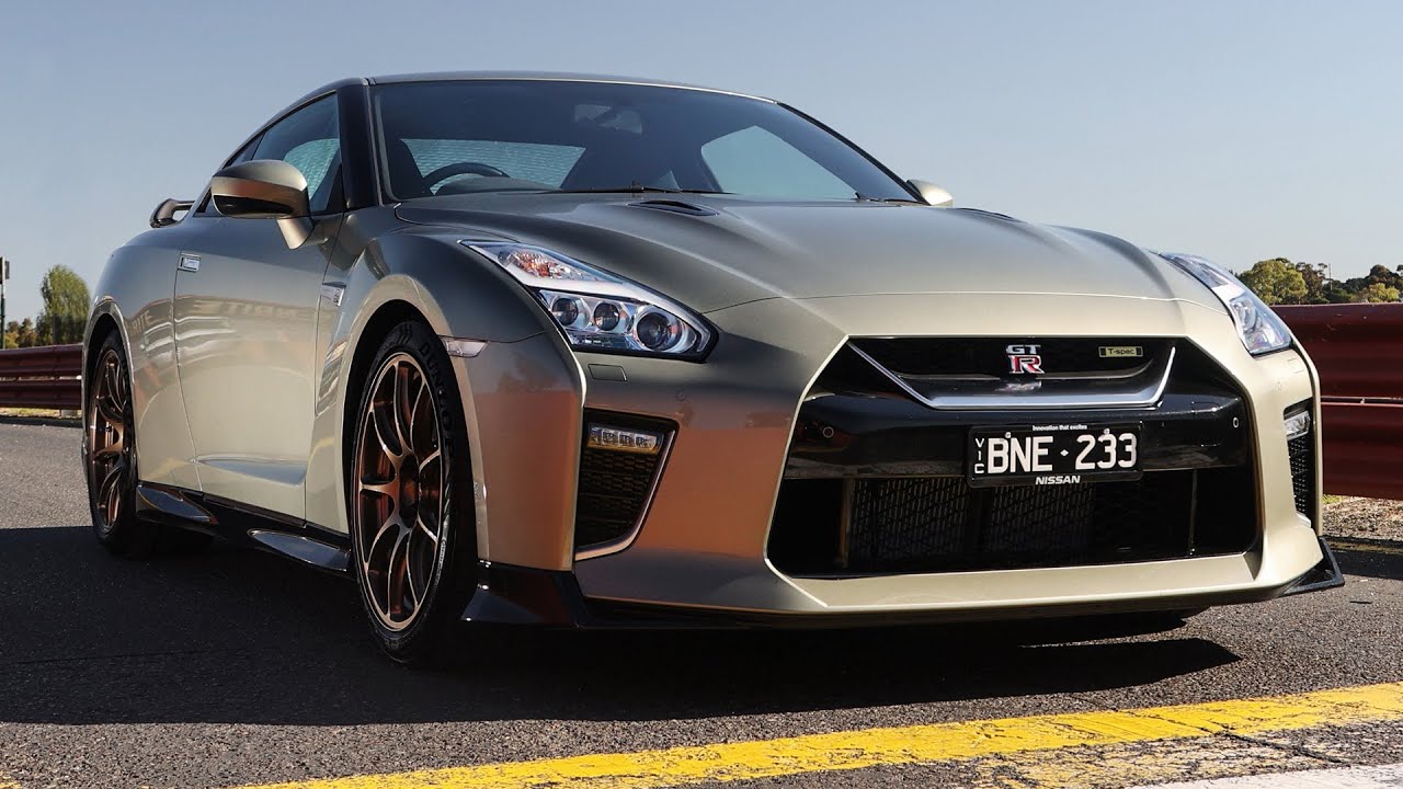 2022 Nissan GT-R T-Spec – Exterior, Interior and Driving on Track