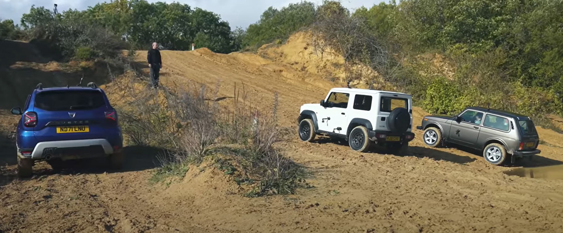 Има ли шанси против веќе докажаните: Duster против Jimny и Niva / ВИДЕО