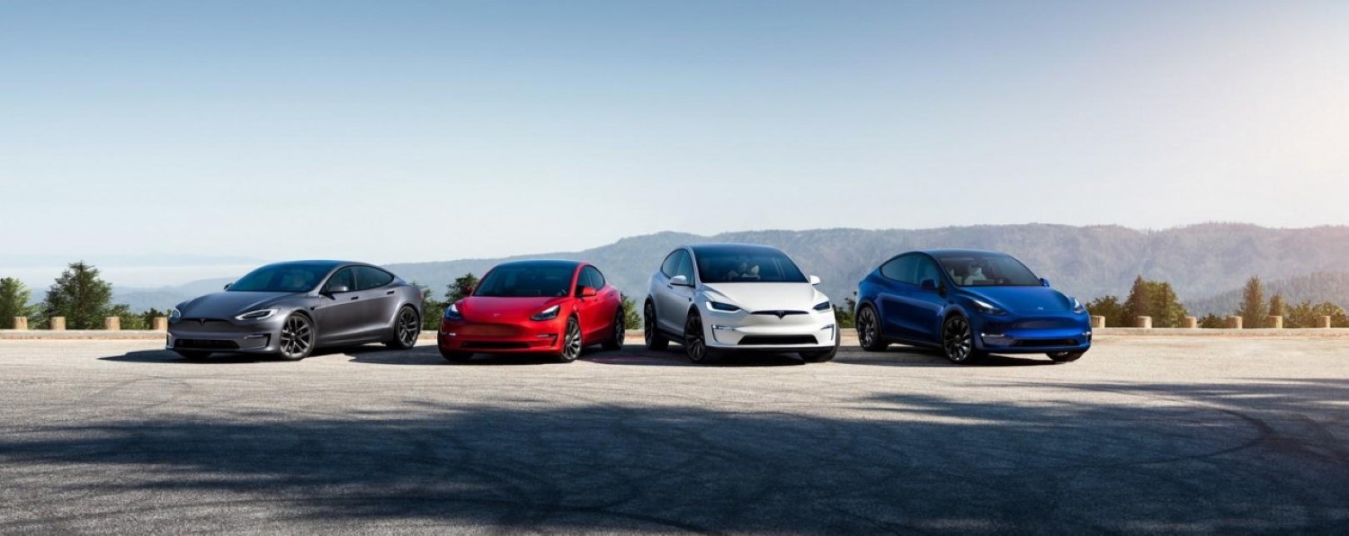 Tesla сè уште е убедливо најбаранa на Интернет кога станува збор за пребарување на електрични автомобили