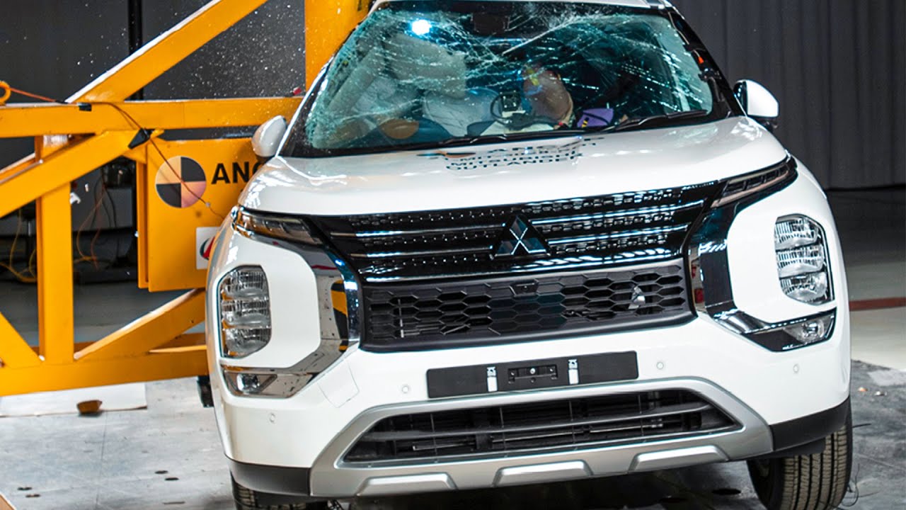 Mitsubishi Outlander (2022) Crash and Safety Test