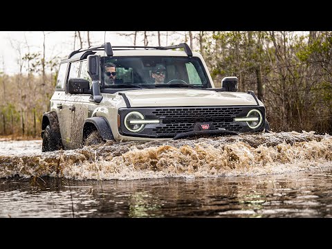 Introducing the 2022 Ford Bronco Everglades | Off-Road Test Drive