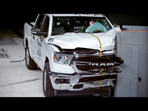 Pickup Truck RAM 1500 Crash Test