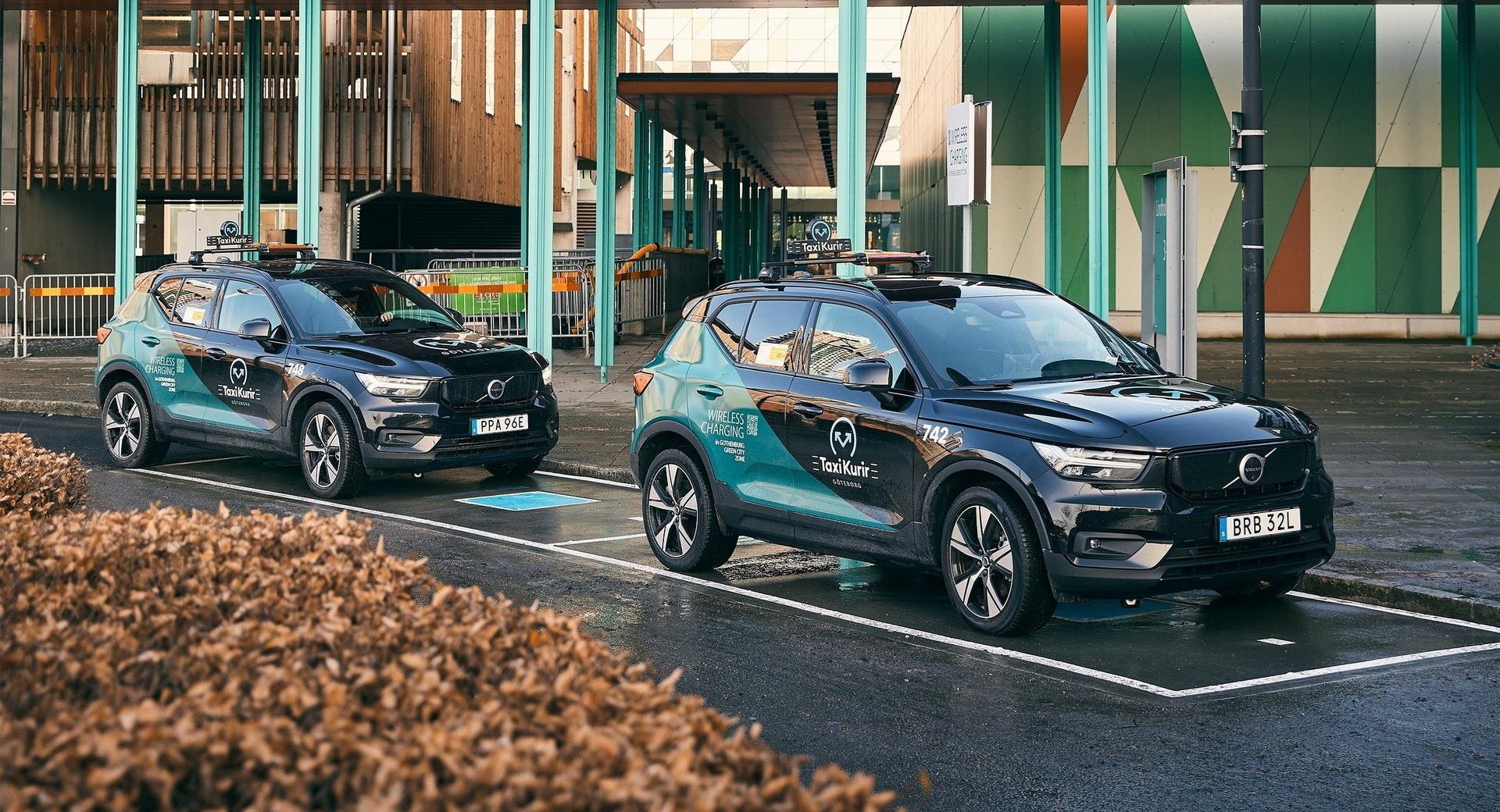 Volvo започна со тестирање на безжично EV полнење со такси компанија од Шведска / ВИДЕО