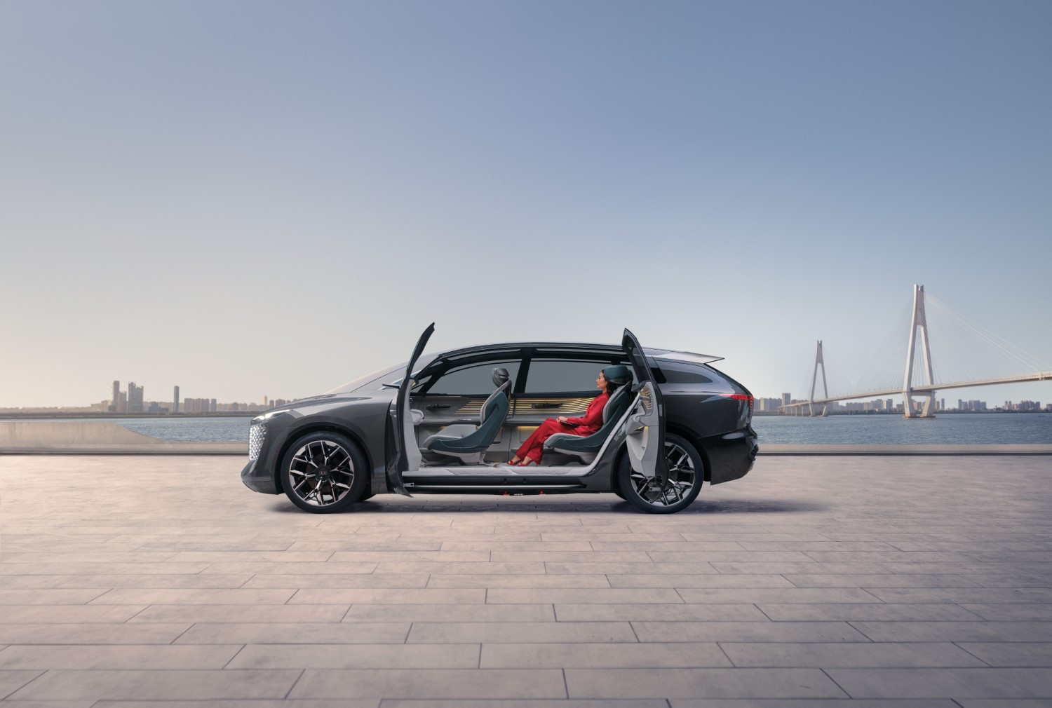Audi ја покажа иднината на деловните патувања / ФОТО