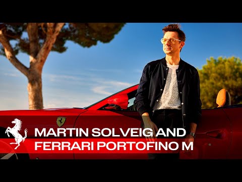 Откријте ја Ибица заедно со Мартин Солвег и Ferrari Portofino M / ВИДЕО