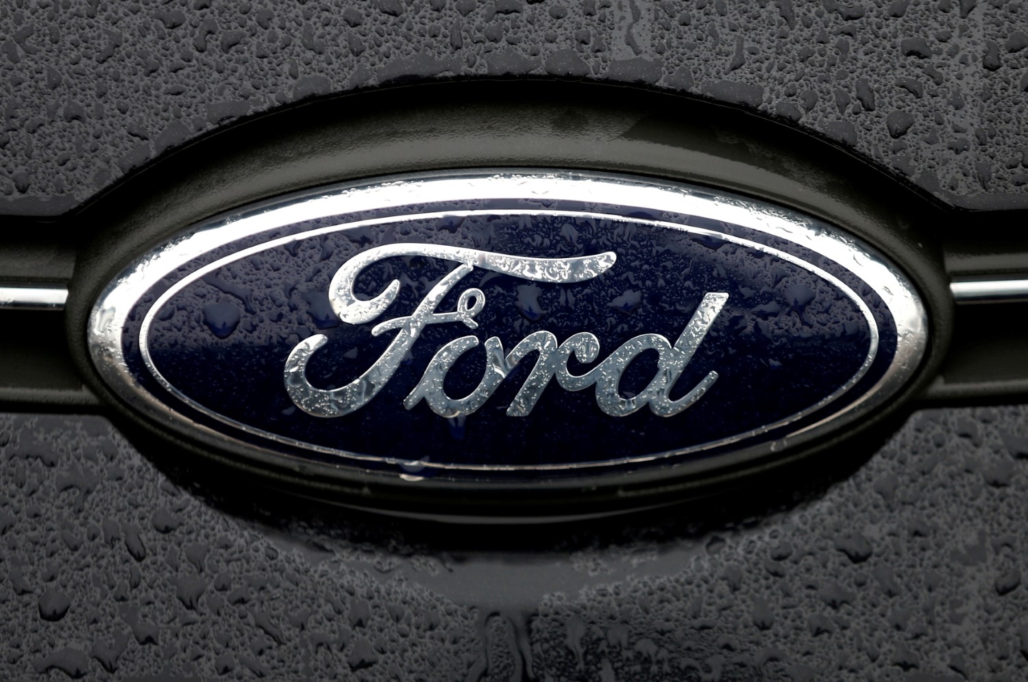 Германија забрани продажба на автомобили на Ford?