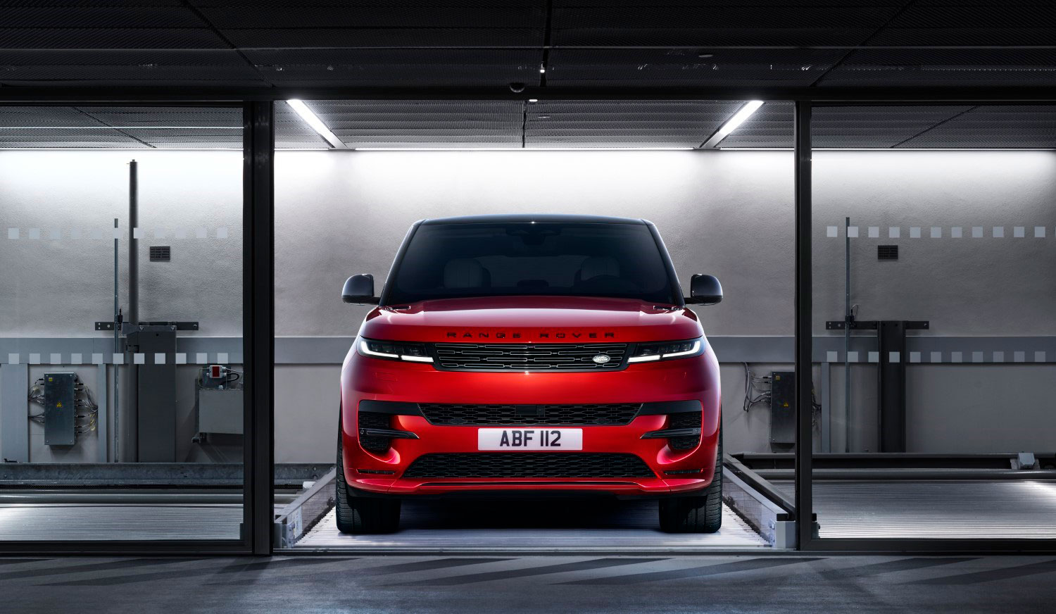 Премиера за новиот Range Rover Sport / ФОТО+ВИДЕО