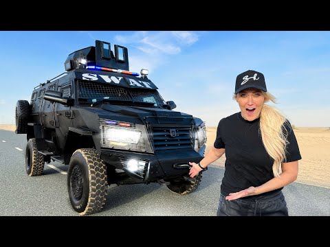 Supercar Blondie: Офроуд возење со персонализирано SWAT полициско возило / ВИДЕО