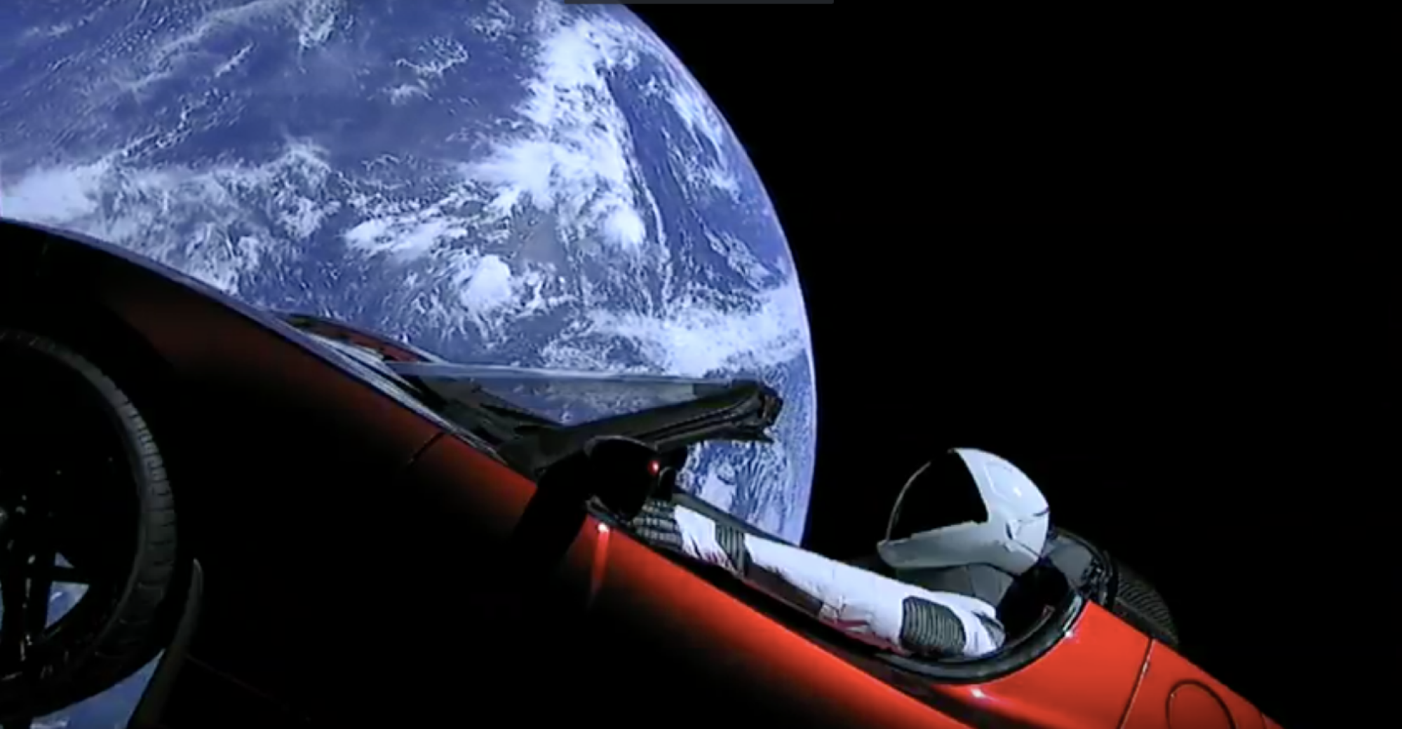 Пет години од лансирањето во вселената: Знаете ли каде е сега Tesla Roadster со „вселенскиот патник“?!