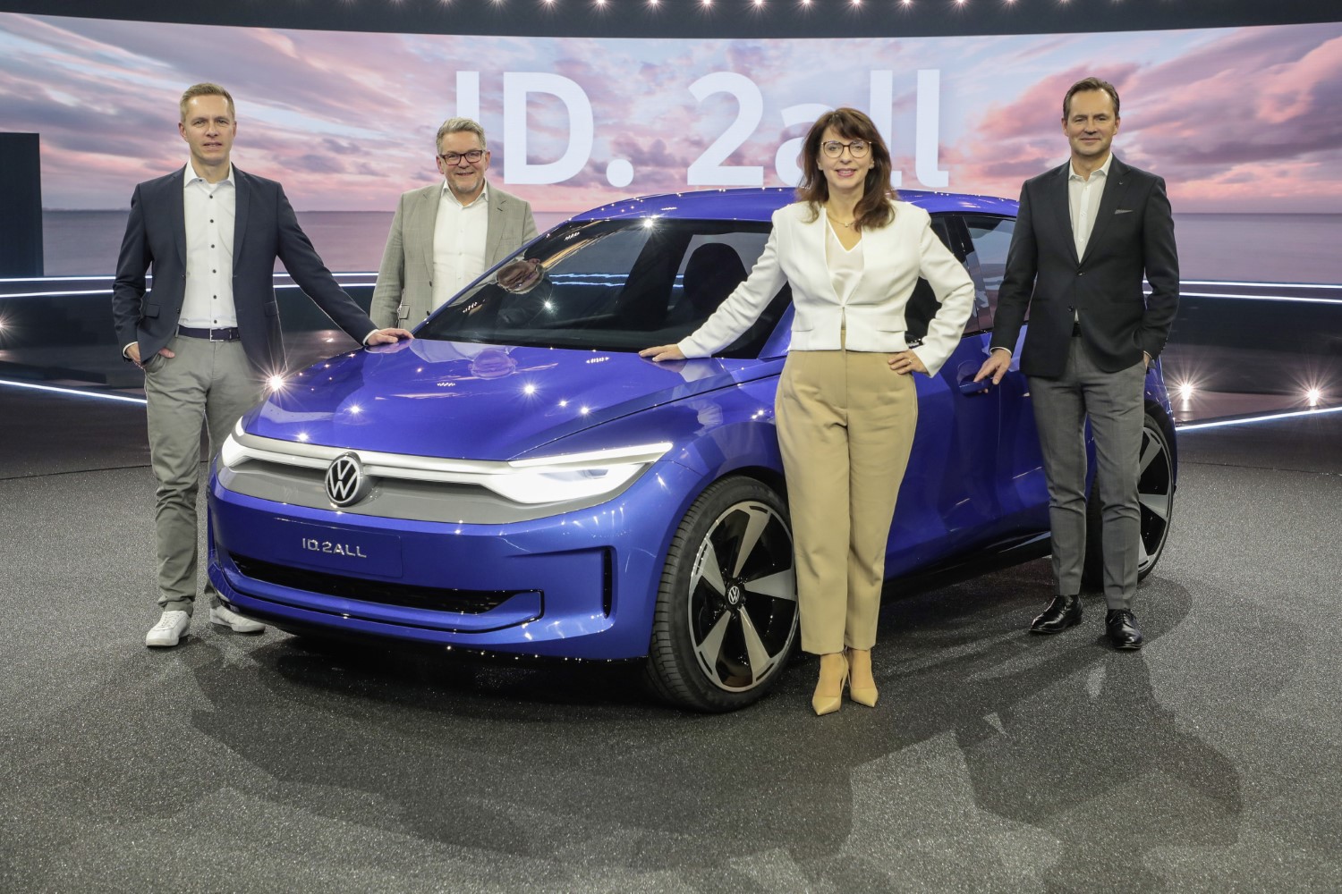 Електрична мобилност за 25.000 евра: Светска премиера за Volkswagen ID. 2all / ФОТО+ВИДЕО