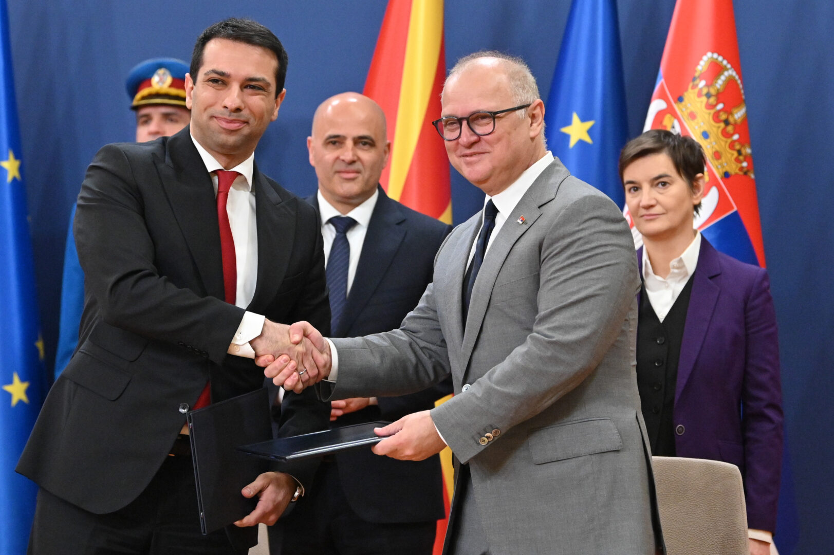 Потпишан меморандумот за заедничка електронска наплата на патарина во Македонија и Србија