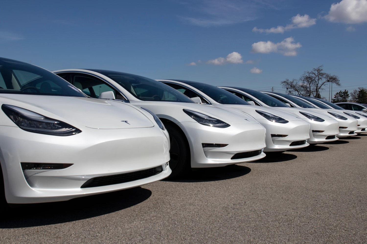 Tesla повторно ги намали цените на возилата!