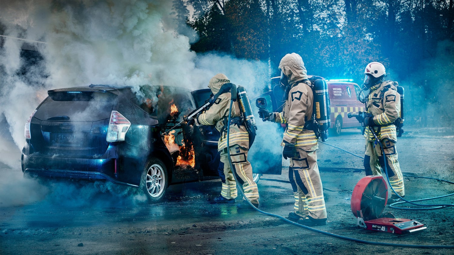 Дали е ова најдоброто решение? Швеѓаните имаат систем за брзо гаснење на опожарени електрични автомобили!